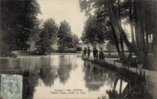 Ak Vittel Lothringen Vosges, Piece d'eau dans le Parc