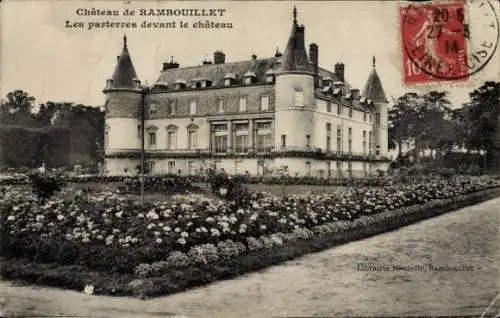 Ak Rambouillet Yvelines, Schloss, Les parterres devant le chateau