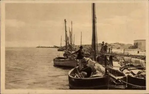 Ak Valras Plage Hérault, Vue Generale de la jetee, Bateaux au port