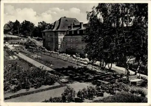 Ak Bad Elster im Vogtland, Kurheim Reichsbahn, Rückansicht, Gartenanlage