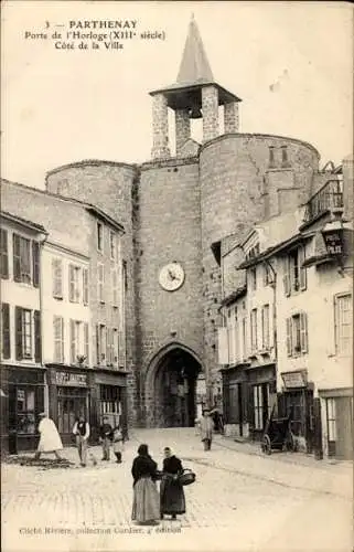 Ak Parthenay Deux Sèvres, Porte de l'Horloge, Cote de la Ville