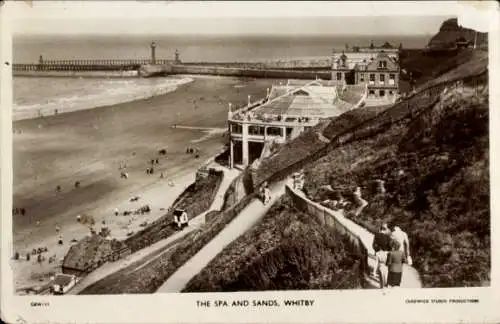 Ak Whitby North Yorkshire England, The Spa and Sands