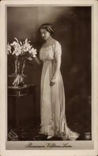 Ak Prinzessin Victoria Luise von Preußen, Herzogin von Braunschweig, Portrait, NPG 4508