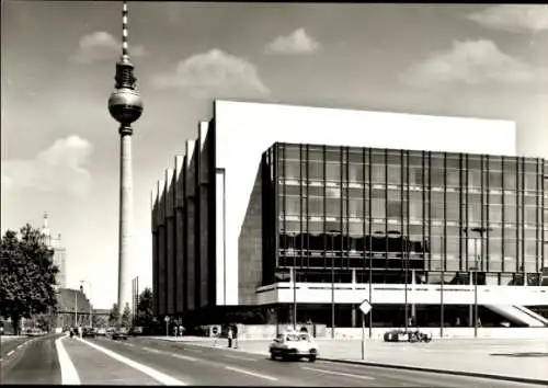 Ak Berlin Mitte, Palast der Republik, Blick zum Fernsehturm