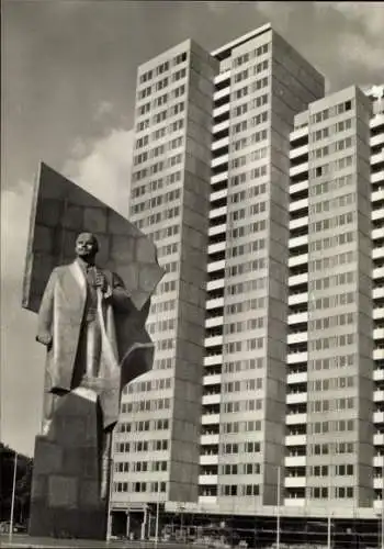 Ak Berlin Friedrichshain, Leninplatz, Hochhaus, Denkmal