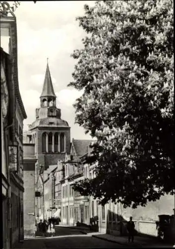 Ak Güstrow in Mecklenburg, Domstraße