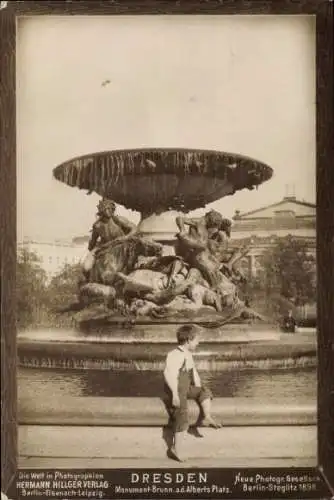 Ak Dresden Neustadt, Albertplatz, Monumentbrunnen, Kind