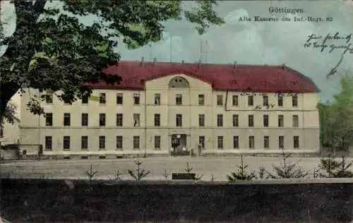 Ak Göttingen in Niedersachsen, Alte Kasernes Infanterie Regiments 82