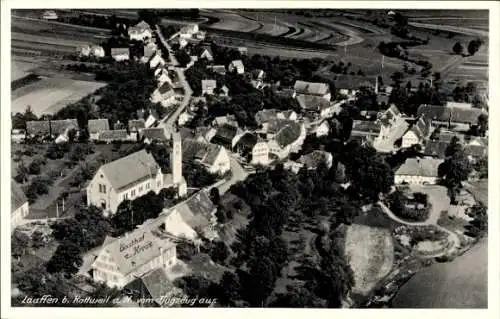 Ak Lauffen am Neckar Kreis Heilbronn, Fliegeraufnahme des Ortes, Kirche