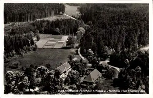 Ak Seehaus bei Pforzheim, Fliegeraufnahme, Wald-Restaurand Forsthaus Seehaus