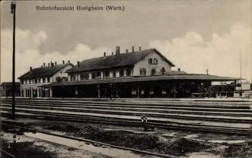 Ak Bietigheim in Württemberg, Bahnhof, Gleisseite