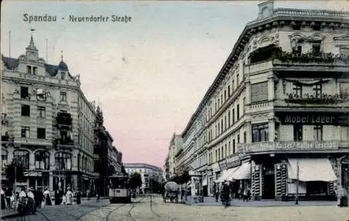 Ak Berlin Spandau, Neuendorfer Straße, Straßenbahn, Möbel Lager, Kaiser Kaffee