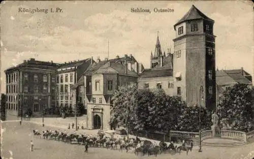 Ak Kaliningrad Königsberg Ostpreußen, Schloss, Ostseite, Reiter