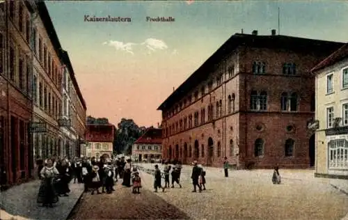 Ak Kaiserslautern in Rheinland Pfalz, Fruchthalle, Kinder