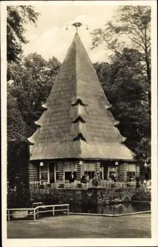 Ak Dresden, Jubiläums Gartenbauausstellung 1926, Palmenterrasse, Haus mit hohem Strohdach