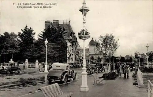 Ak La Baule sur Mer Loire Atlantique, Esplanade vers le casino, Autos