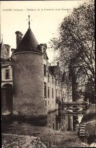 Ak Dangé Vienne, Chateau de la Fontaine, Les Douves