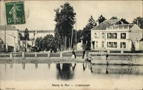 Ak Marly le Roi Yvelines, L'abreuvoir