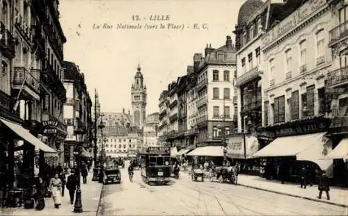 Ak Lille Nord, La Rue Nationale, vers la Place, Straßenbahn, Geschäfte, Passanten