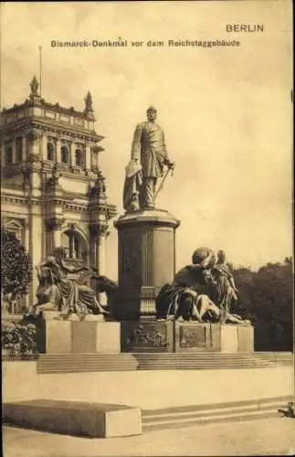 Ak Berlin Tiergarten, Bismarckdenkmal vor dem Reichstagsgebäude