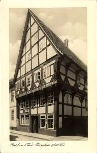 Ak Rinteln an der Weser Kreis Schaumburg, Blick auf ein Bürgerhaus, gebaut 1537