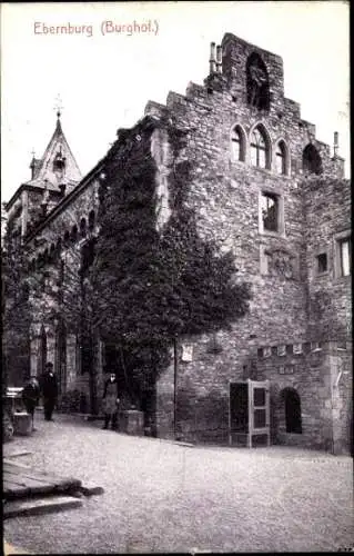 Ak Bad Münster am Stein, Ebernburg, Burghof