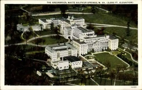 Ak Virginia USA, Vogelperspektive des Greenbrier Hotels, White Sulphur Springs