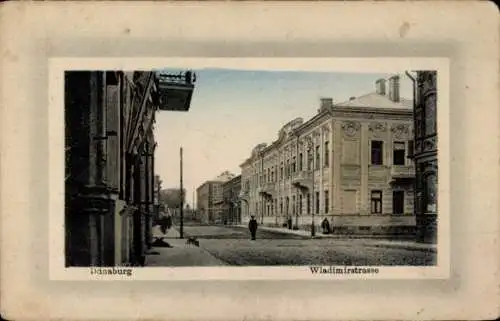 Passepartout Ak Daugavpils Dünaburg Lettland, Wladimirstraße, Wohnhäuser