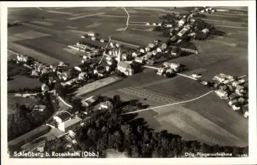 Ak Schloßberg (bei Rosenheim) Stephanskirchen Oberbayern, Fliegeraufnahme