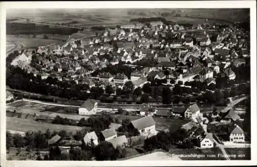 Ak Donaueschingen im Schwarzwald, Fliegeraufnahme