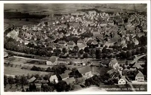 Ak Donaueschingen im Schwarzwald, Fliegeraufnahme