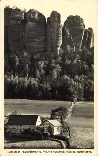 Ak Königstein an der Elbe Sächsische Schweiz, Unter den Felstürmen des Pfaffensteines