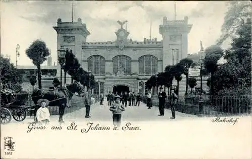 Ak St. Johann Saarbrücken im Saarland, Bahnhof, Kutsche