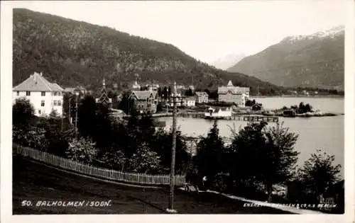 Foto Ak Balholm Sogn Norwegen, Fjord, Gewässer, Häuser, Berge