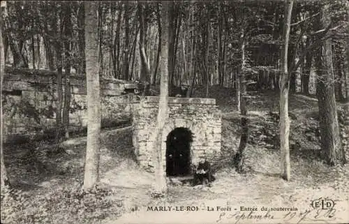 Ak Marly le Roi Yvelines, Le Foret, Entree du souterrain