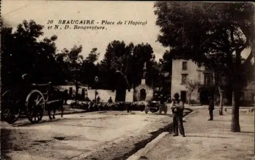 Ak Beaucaire Gard, Place de l'Hopital, Notre Dame Bonaventure