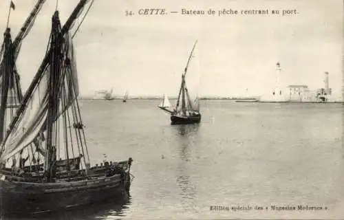 Ak Cette Hérault, Bateau de peche rentrant au port