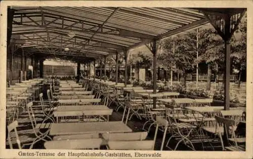 Ak Eberswalde in der Mark, Hauptbahnhofs-Gaststätten, Gartenterrasse