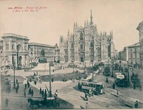 Klapp Ak Milano Mailand Lombardia, Piazza Duomo, Monument Vittorio Emanuele