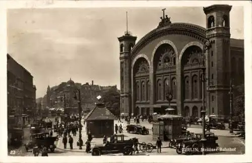 Ak Berlin Mitte, Stettiner Bahnhof, Vorplatz, Verkehr