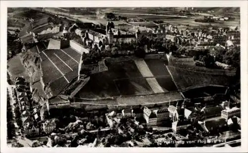 Ak Würzburg am Main Unterfranken, Fliegeraufnahme, Schloss