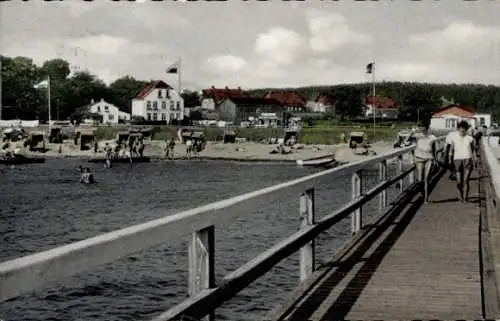 Ak Ostseebad Pelzerhaken Neustadt in Holstein, Teilansicht, Strand, Steg