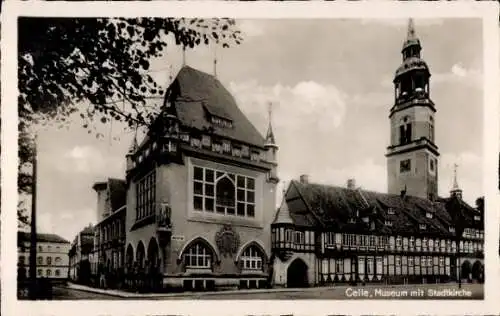 Ak Celle in Niedersachsen, Museum mit Stadtkirche