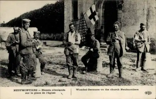 Ak Neufmoutiers Seine et Marne, Blesses allemands sur la place de l'Eglise, verwundete dt. Soldaten