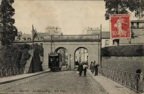 Ak Brest Finistère, La Porte Foy