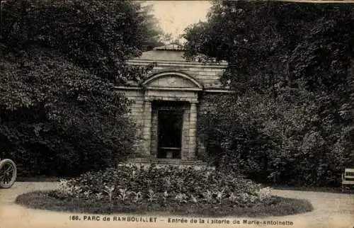 Ak Rambouillet Yvelines, Park, Entree de la Laiterie de Marie-Antoinette