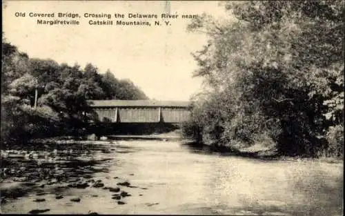 Ak Catskill Mountains New York USA, Old Covered Bridge, Crossing Delaware River near Margaretville