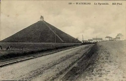 Ak Waterloo Wallonisch-Brabant, Pyramide