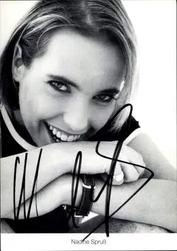Ak Schauspielerin Nadine Spruß, Portrait, Autogramm