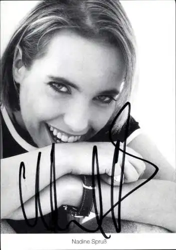 Ak Schauspielerin Nadine Spruß, Portrait, Serie Lindenstraße, Rolle Valerie Ecker, Autogramm